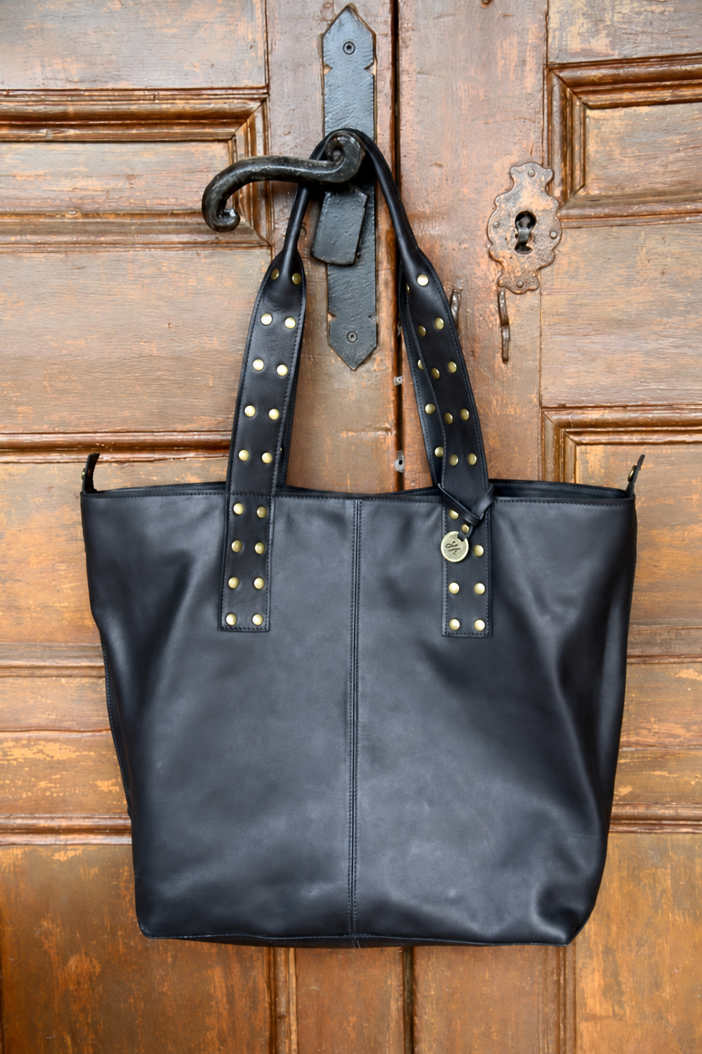 Cartera Alma Cuero Negro