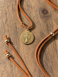 Collar S gamuza Medalla enchapada en oro